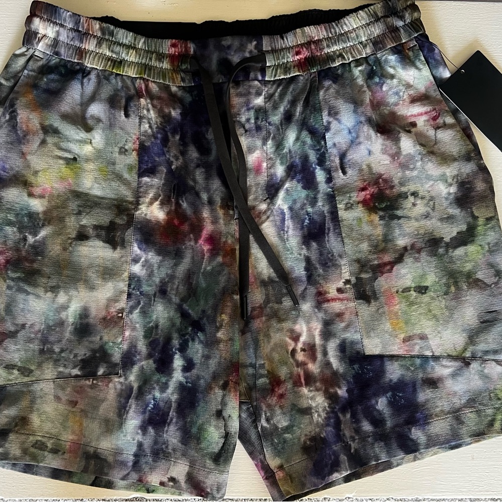 NWT Mens Lululemon Athletica  multi color Bowline 8in short Sz Lg - Picture 3 of 11